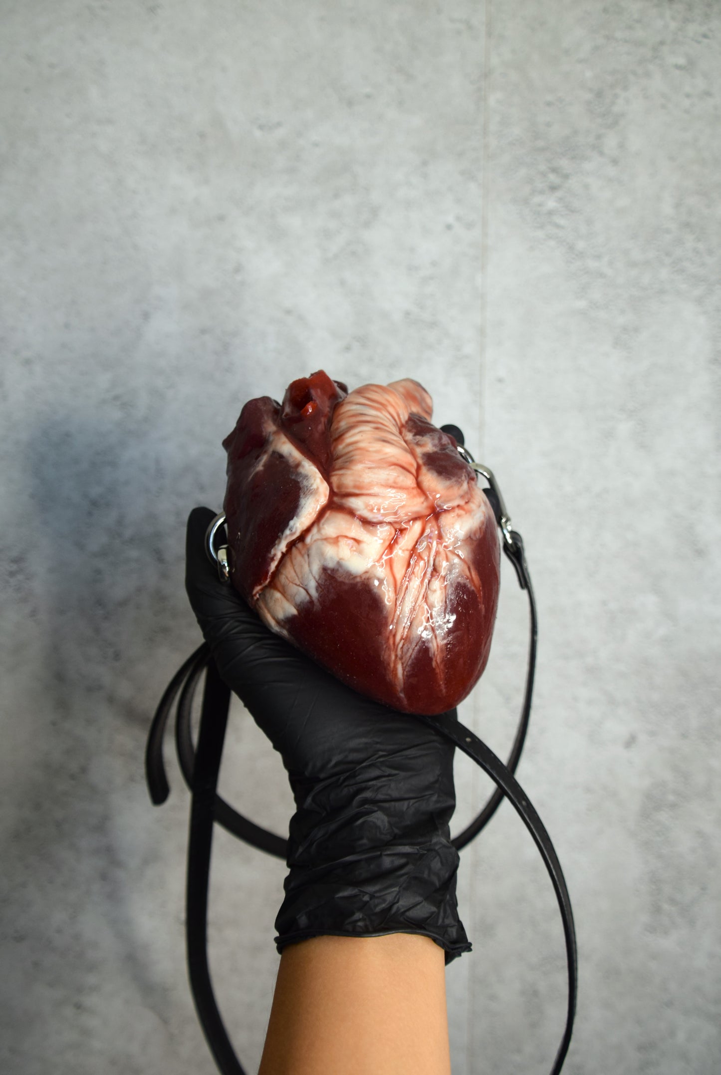 Human heart bag 2.0, black strap