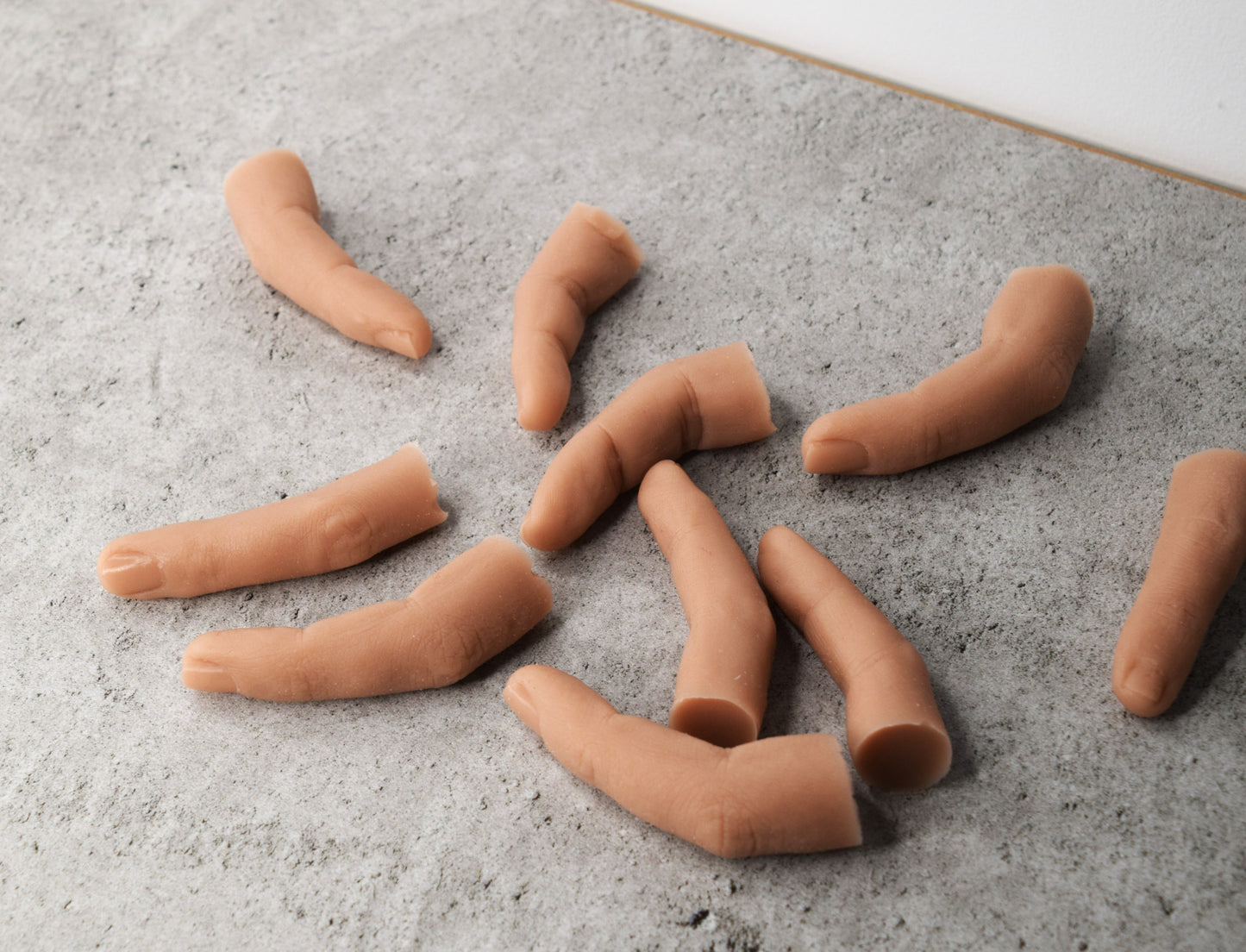 Set of severed realistic silicone fingers, unpainted finger props