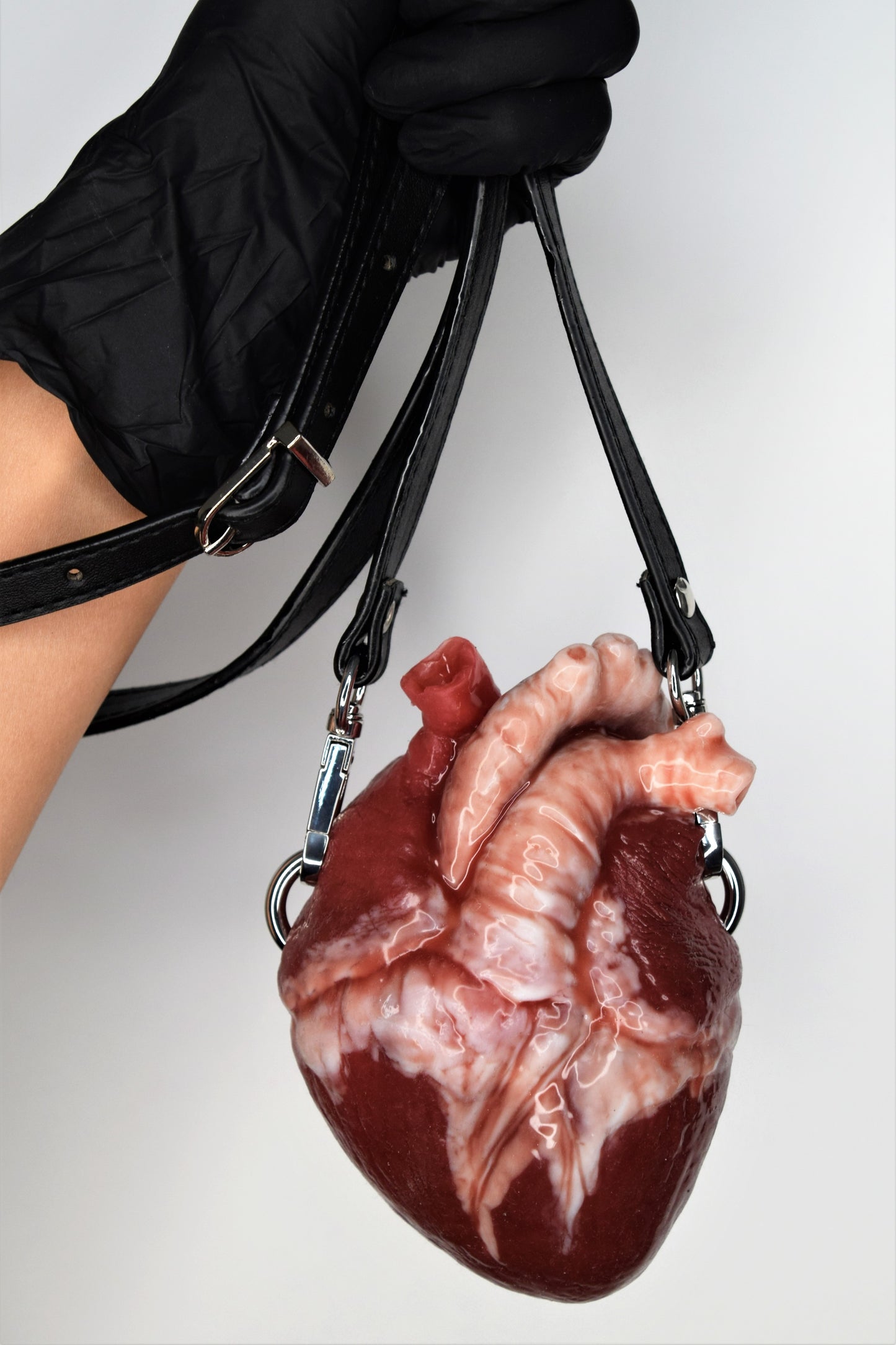 Human heart bag, black/brown strap